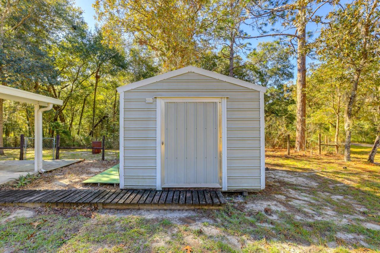 Williston Home With Yard 6 Mi To Devils Den Spring Extérieur photo